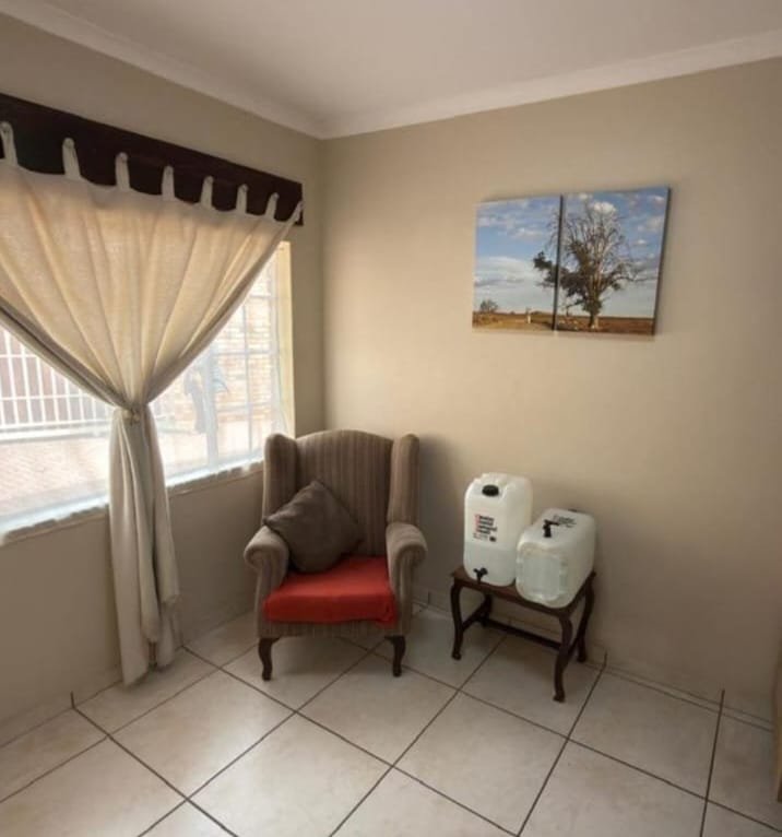 3 Bedroom Property for Sale in Rhodesdene Northern Cape